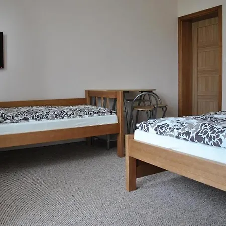 Wiktoria-bialy Homestay