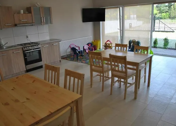 Wiktoria-bialy Rum i privatbostad