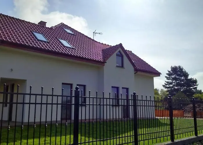 Wiktoria-bialy Rum i privatbostad