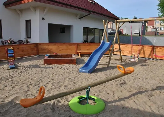 Rum i privatbostad Wiktoria-bialy Jastrzębia Góra